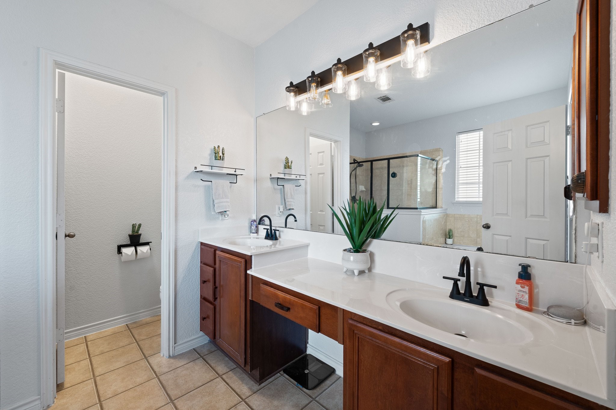 7722 Labrador Drive Arlington TX 76002