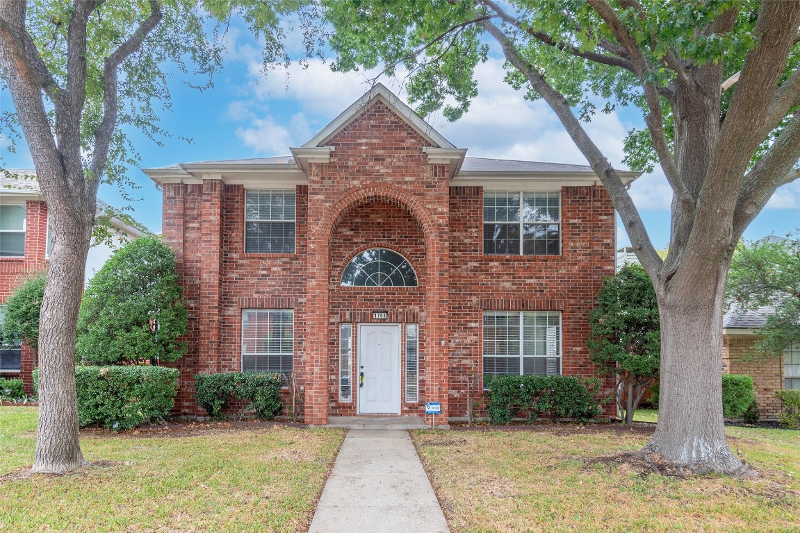1703 Live Oak Lane Allen TX 75002
