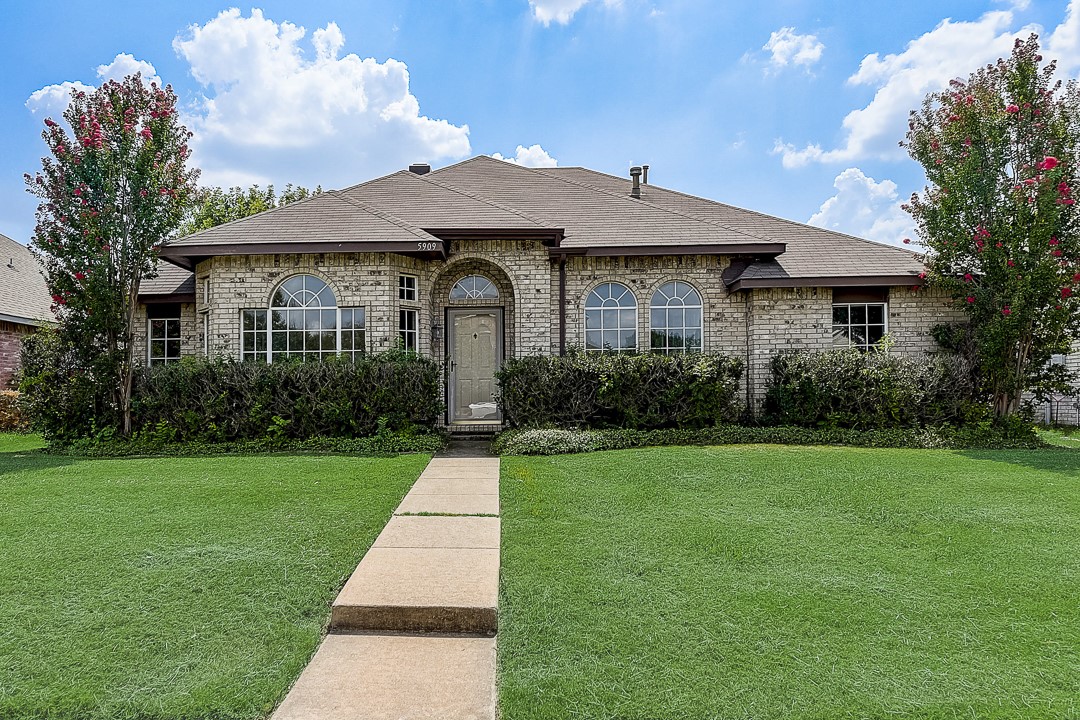 5909 Longo Drive The Colony TX 75056