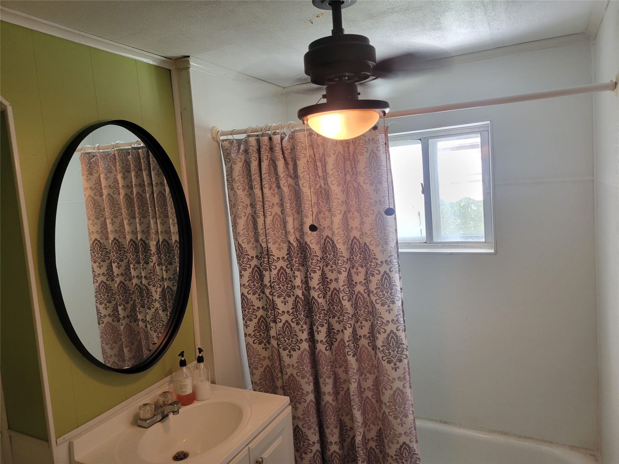 706 W Wrights Avenue Comanche TX 76442
