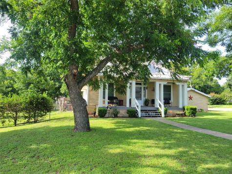706 W Wrights Avenue Comanche TX 76442