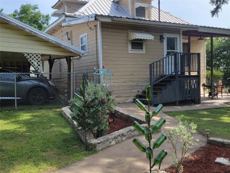706 W Wrights Avenue Comanche TX 76442