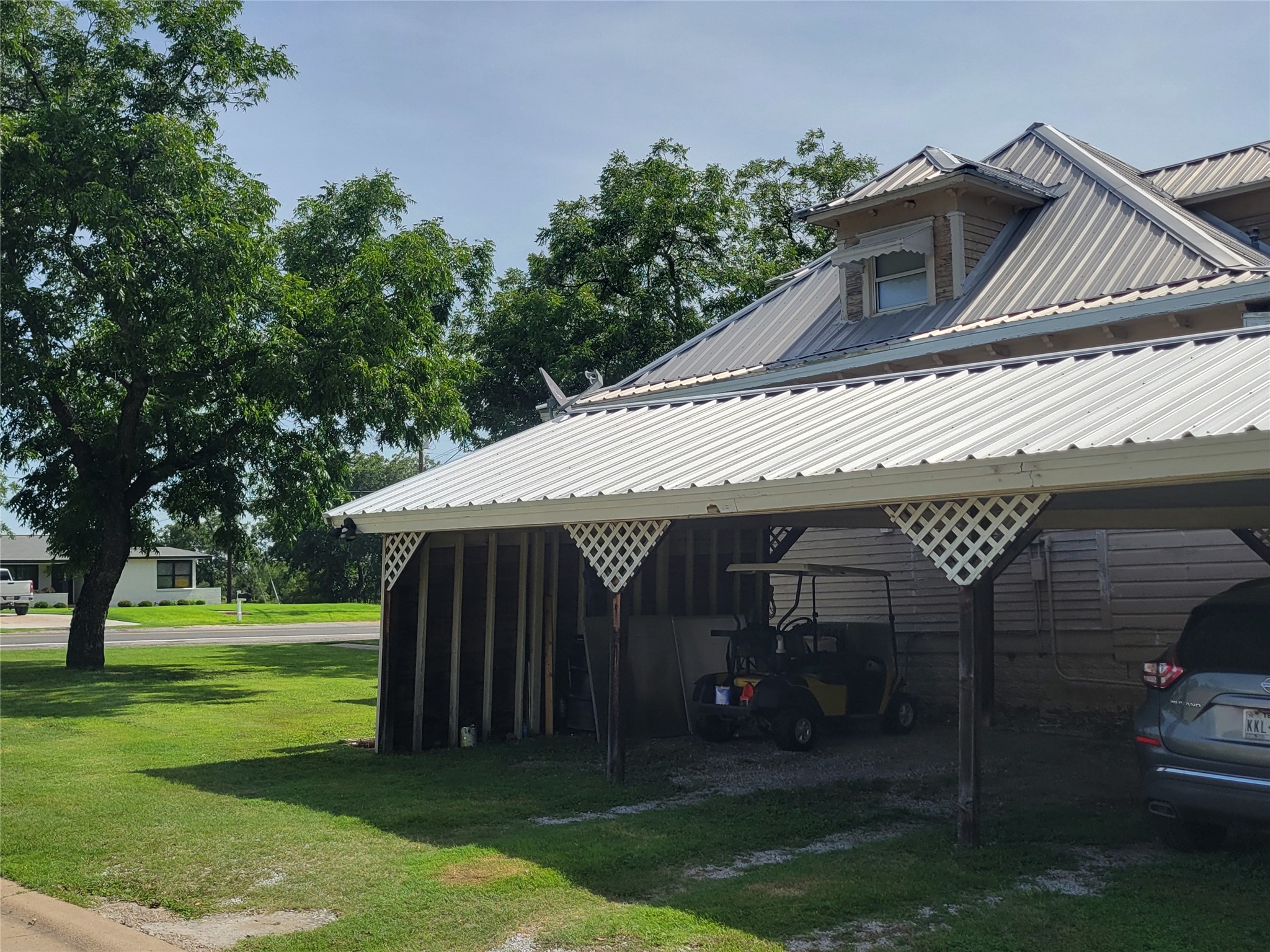 706 W Wrights Avenue Comanche TX 76442