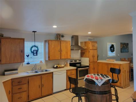 706 W Wrights Avenue Comanche TX 76442