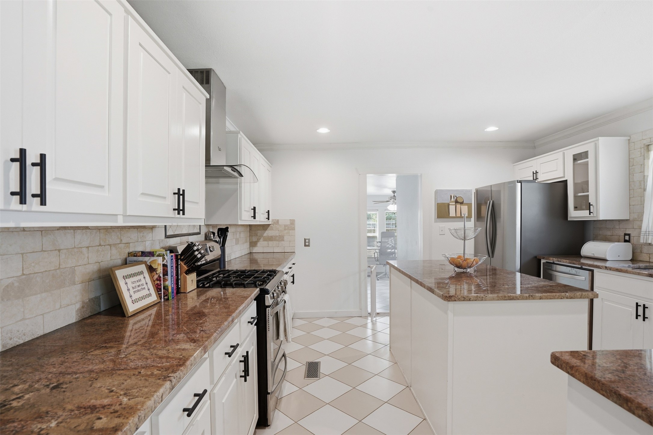 5333 El Campo Avenue Fort Worth TX 76107