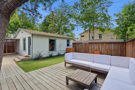 5333 El Campo Avenue Fort Worth TX 76107
