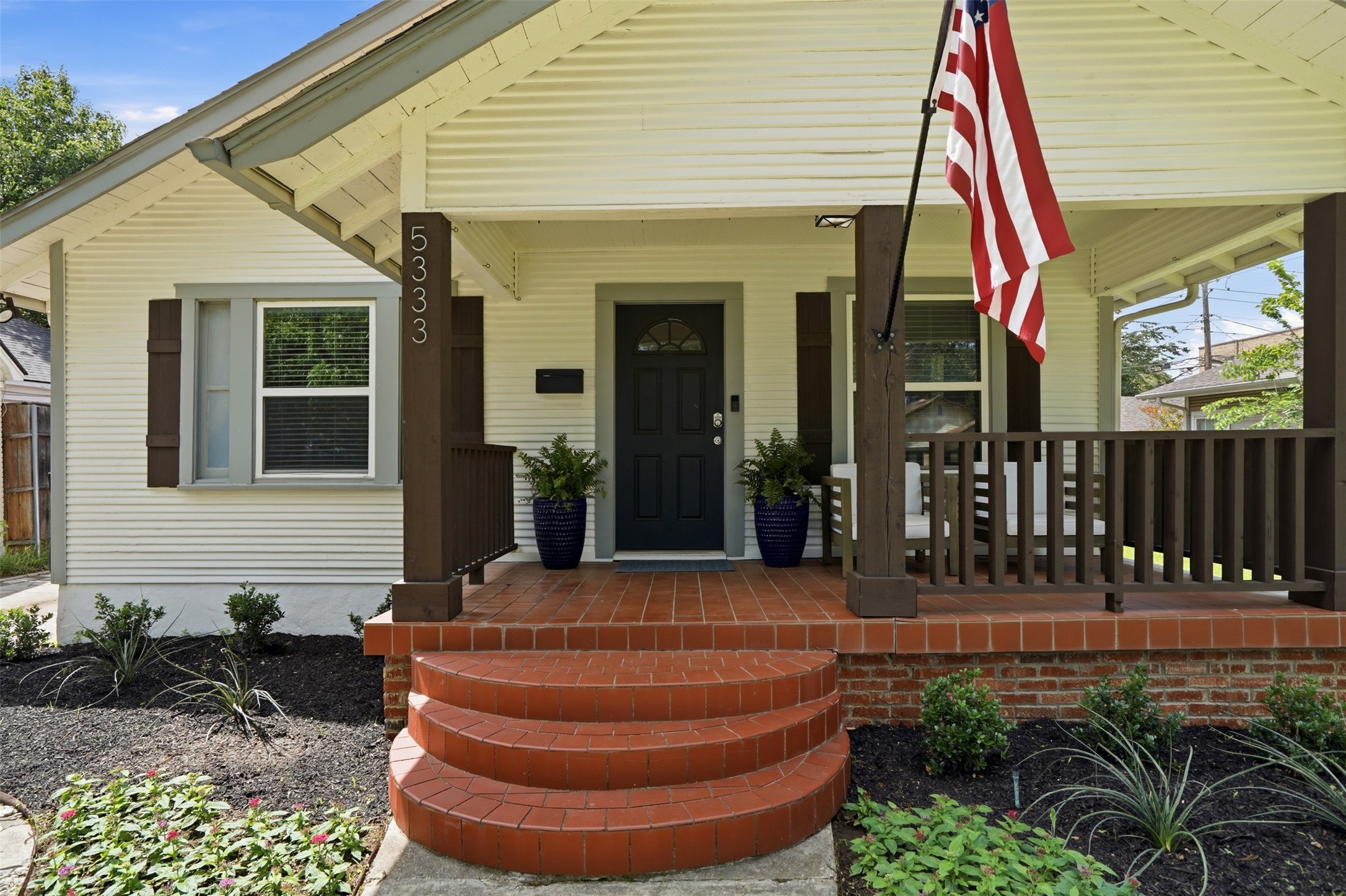 5333 El Campo Avenue Fort Worth TX 76107
