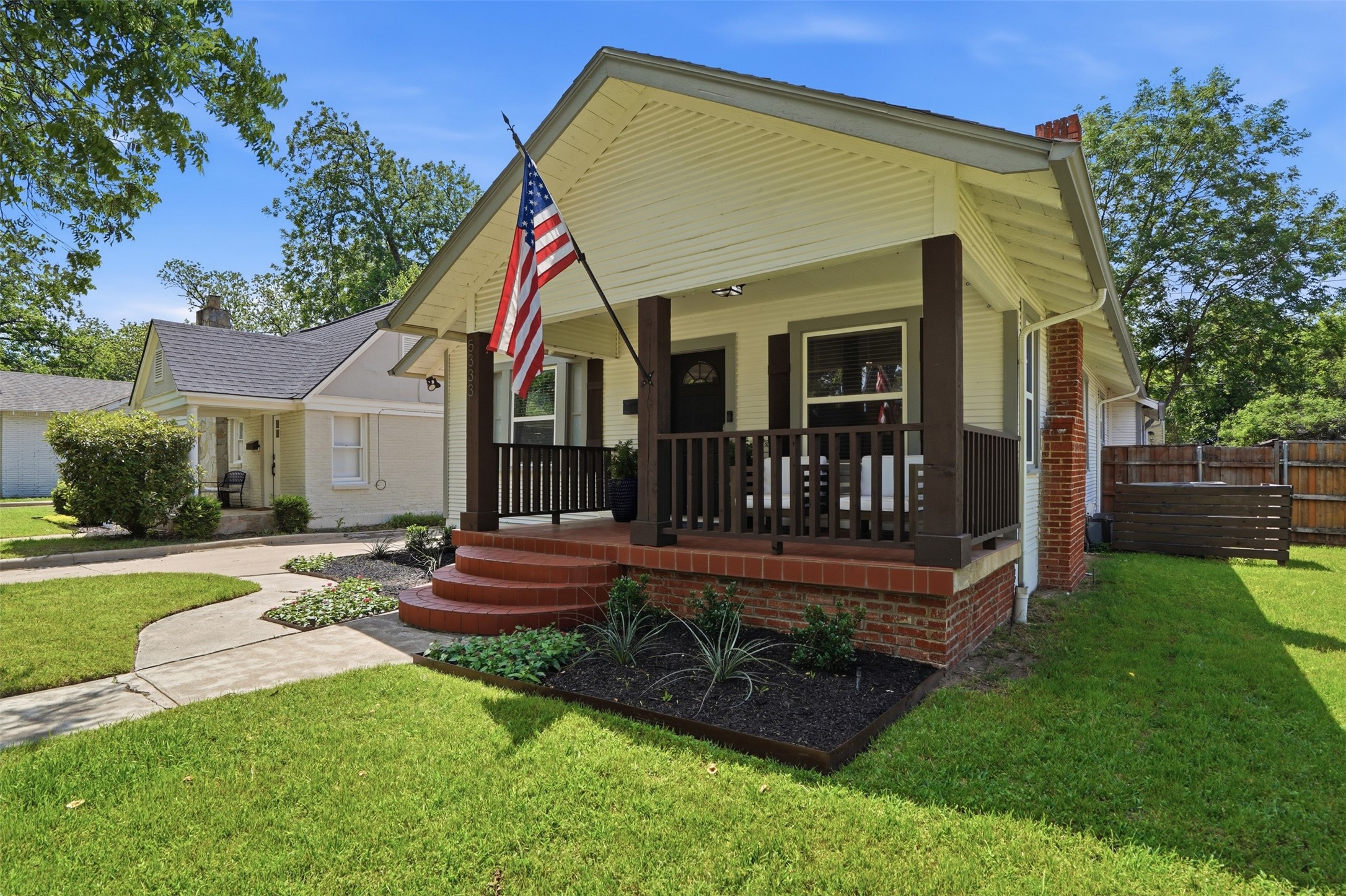 5333 El Campo Avenue Fort Worth TX 76107