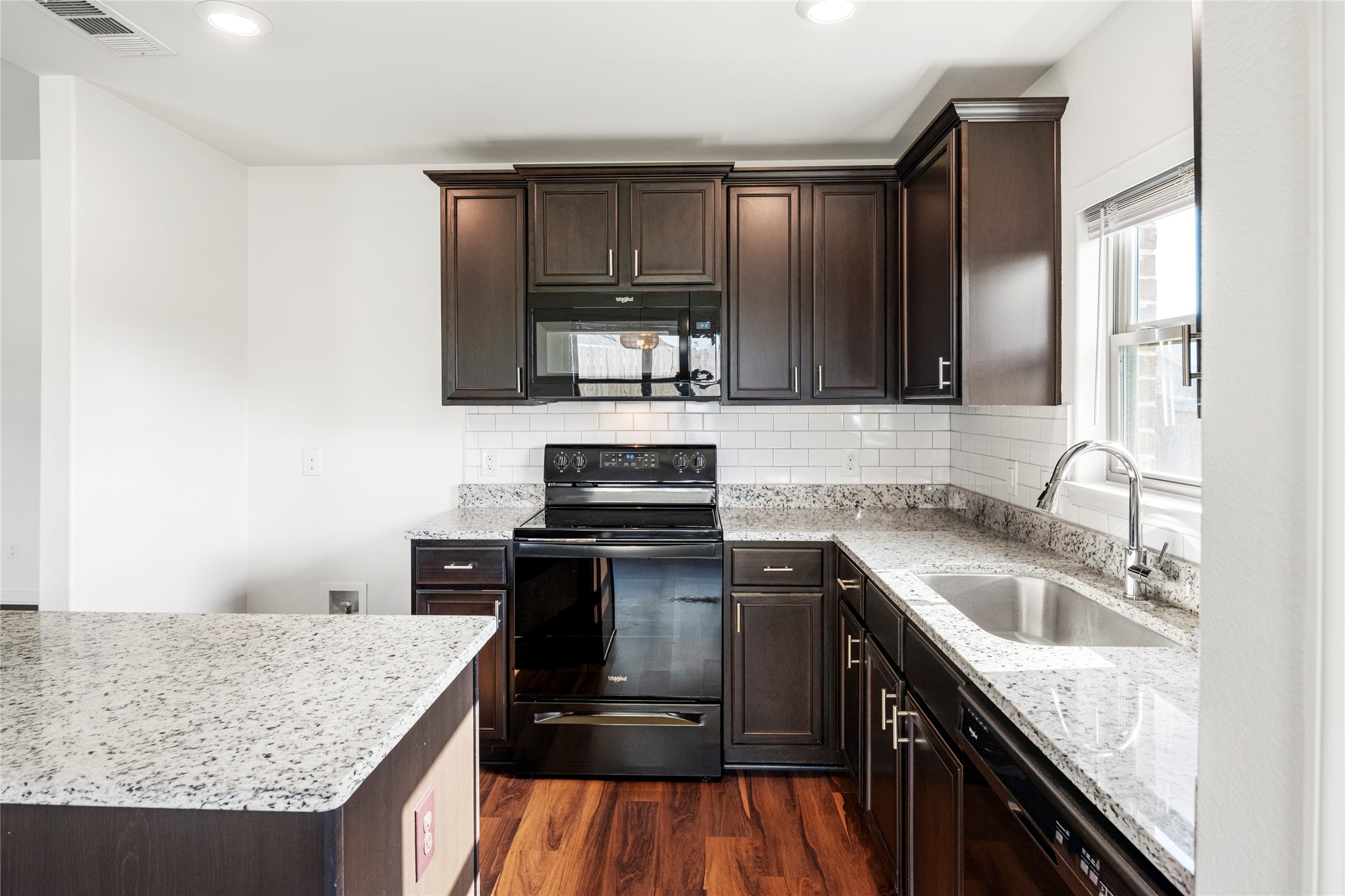 4014 Lakeview Drive Sanger TX 76266