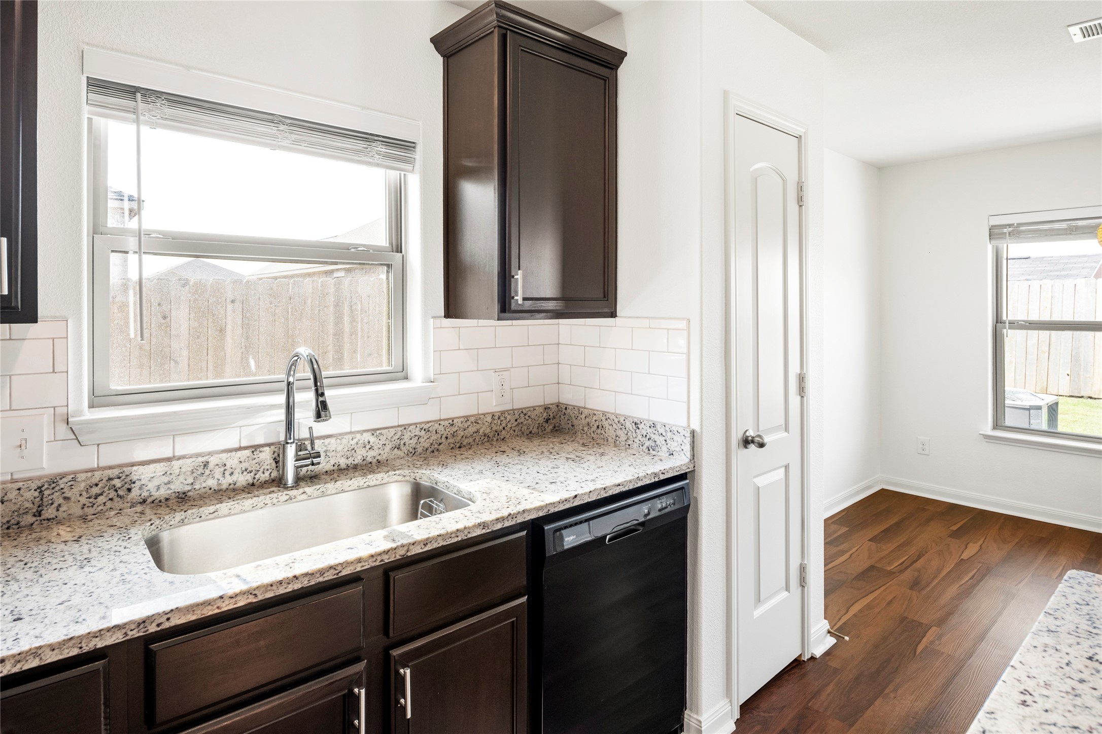 4014 Lakeview Drive Sanger TX 76266