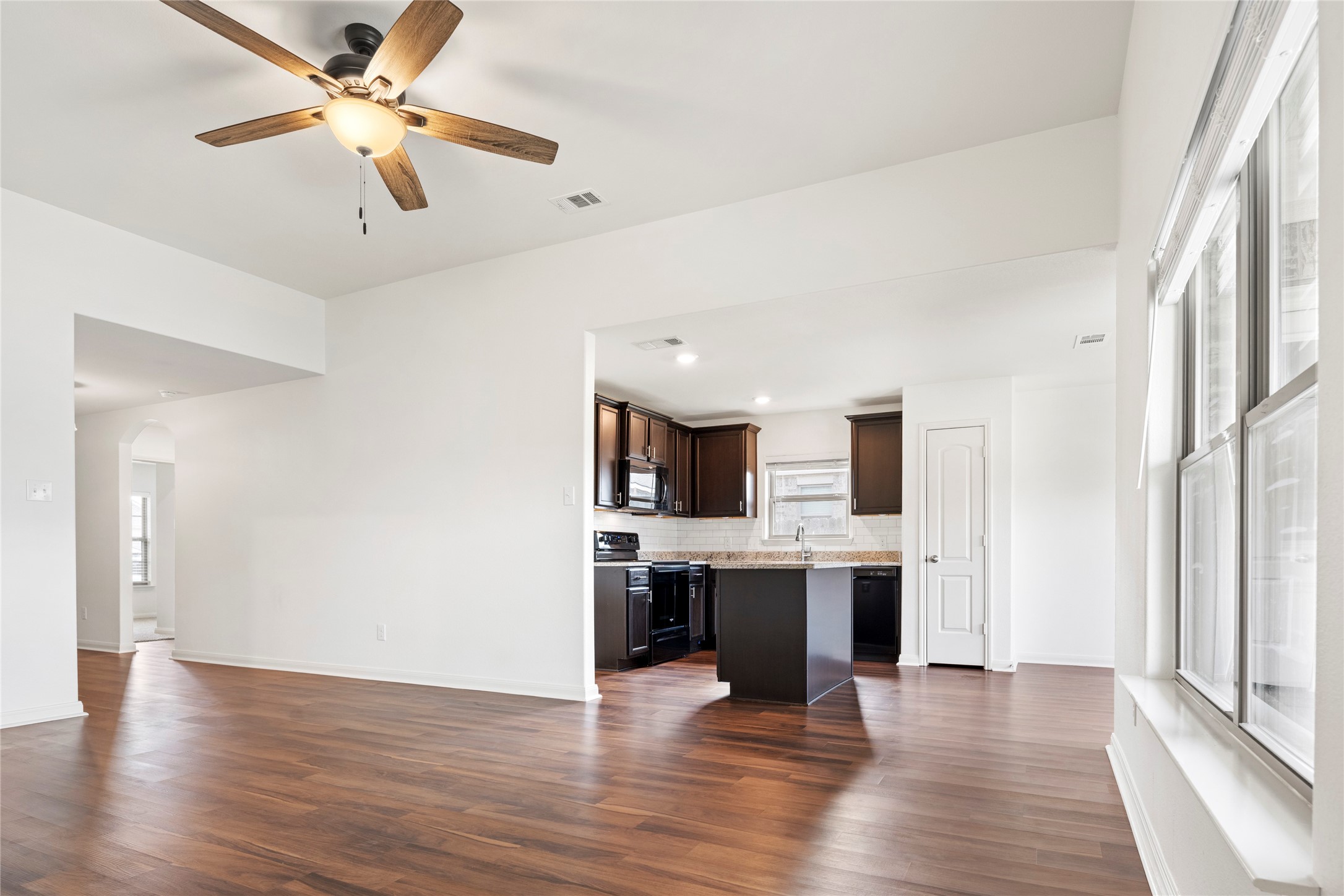 4014 Lakeview Drive Sanger TX 76266