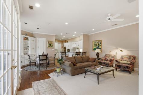 23 Ashton Court Dallas TX 75230