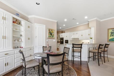 23 Ashton Court Dallas TX 75230