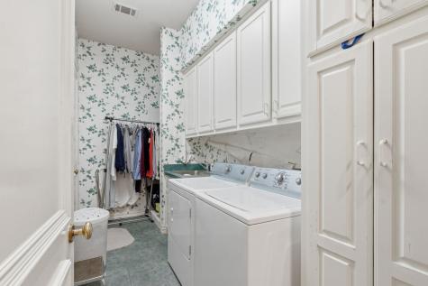 23 Ashton Court Dallas TX 75230
