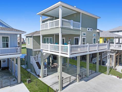 1991 Royaville Court Port Bolivar TX 77650