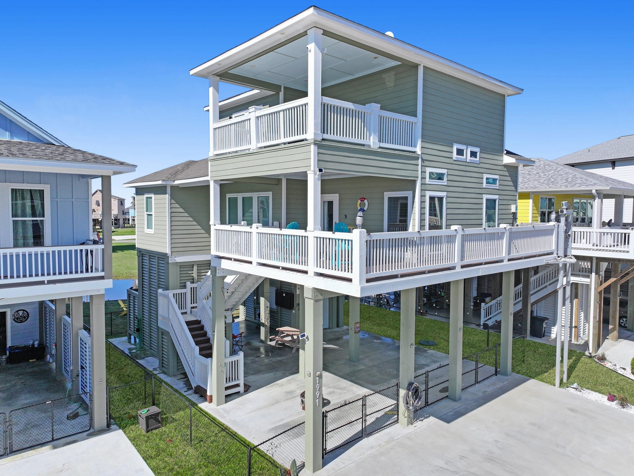 1991 Royaville Court Port Bolivar TX 77650