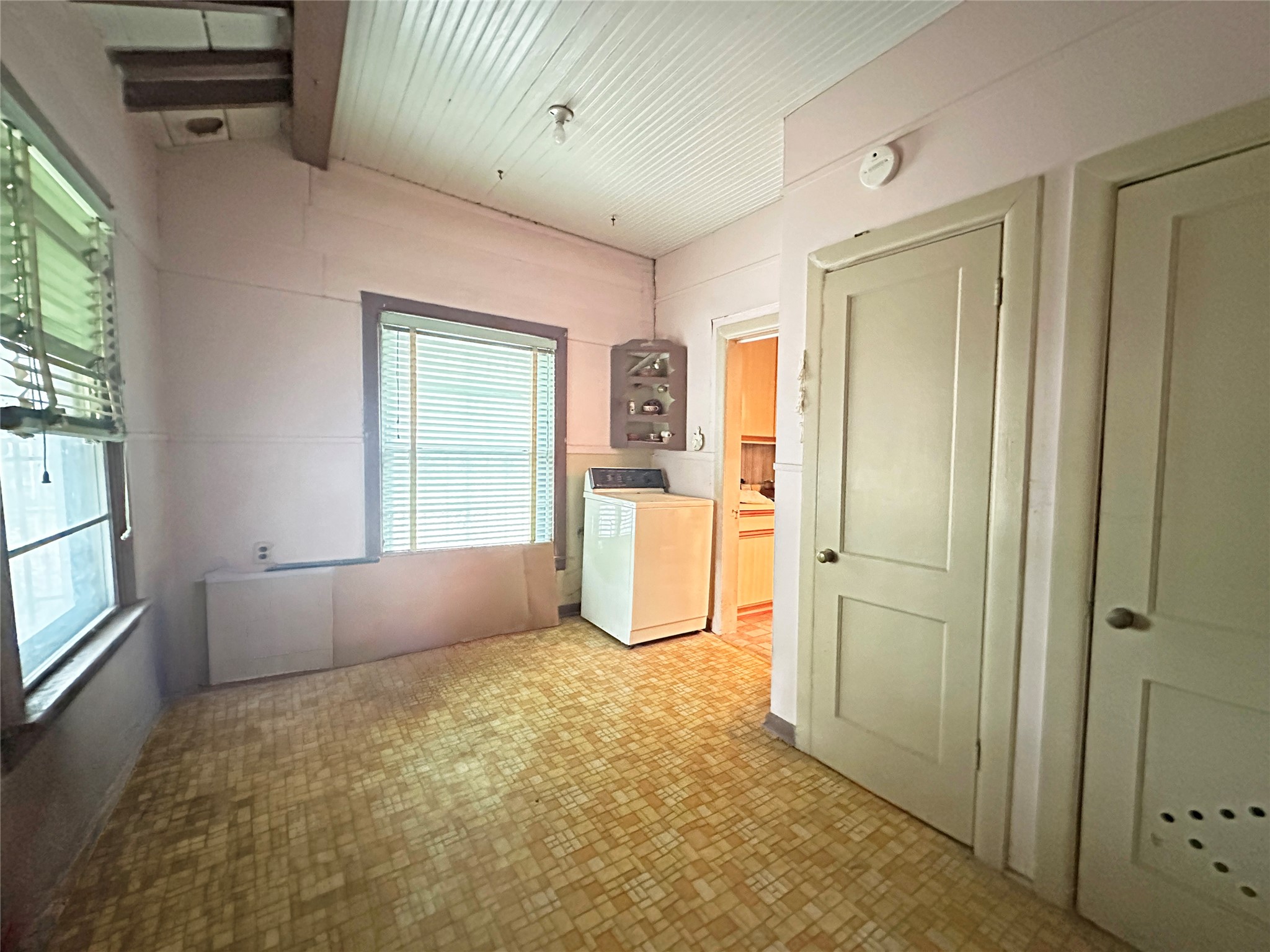 1001 Grandview Avenue Dallas TX 75223