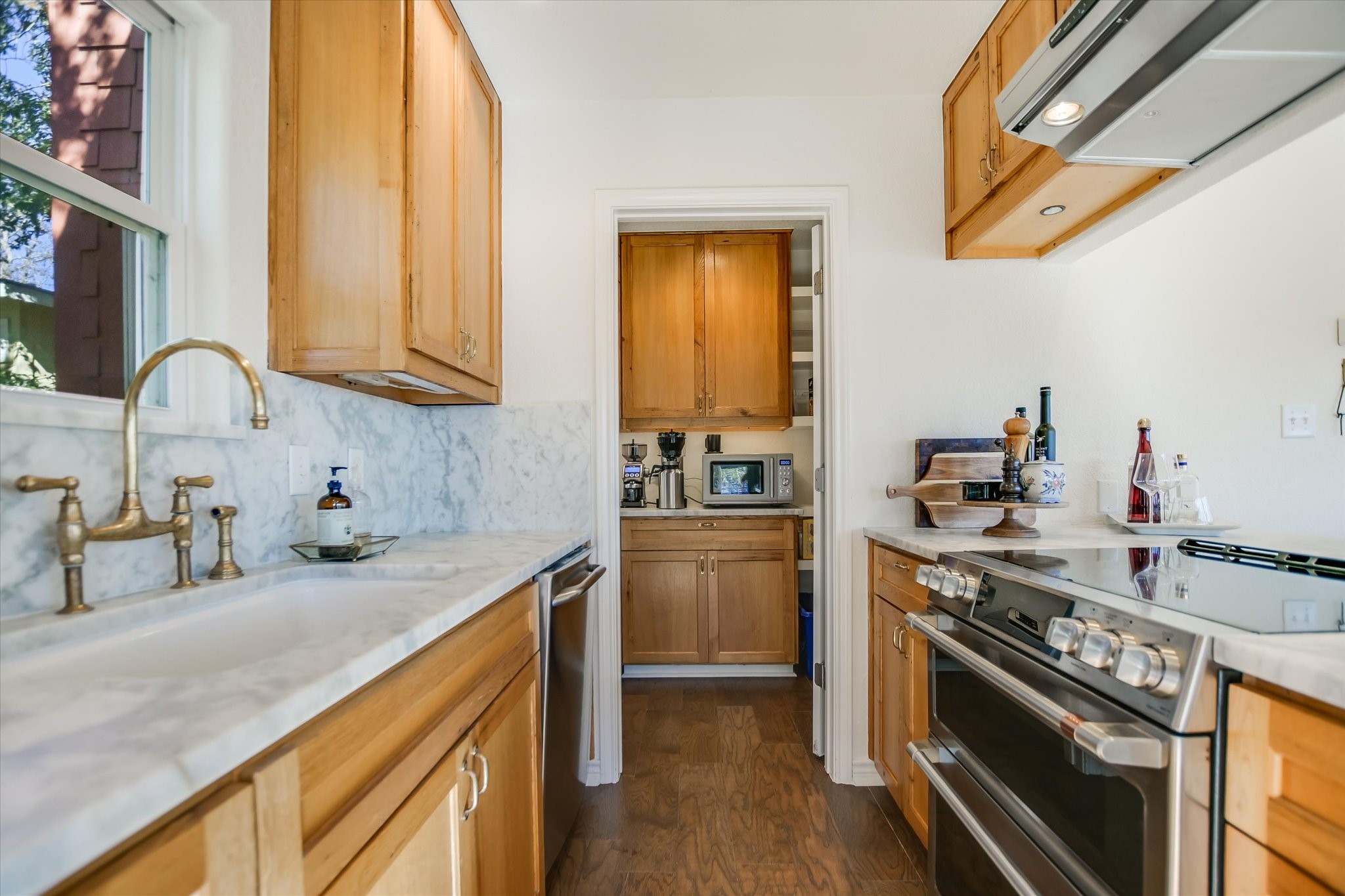 316 Mountain View Sunrise Beach Village TX 78643