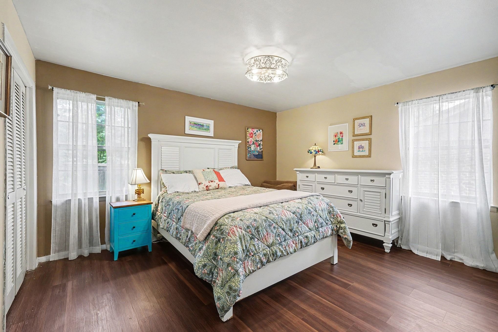 209 Linda Lane Irving TX 75062