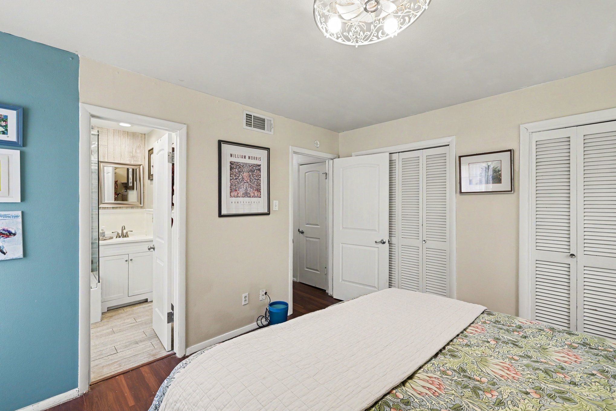 209 Linda Lane Irving TX 75062