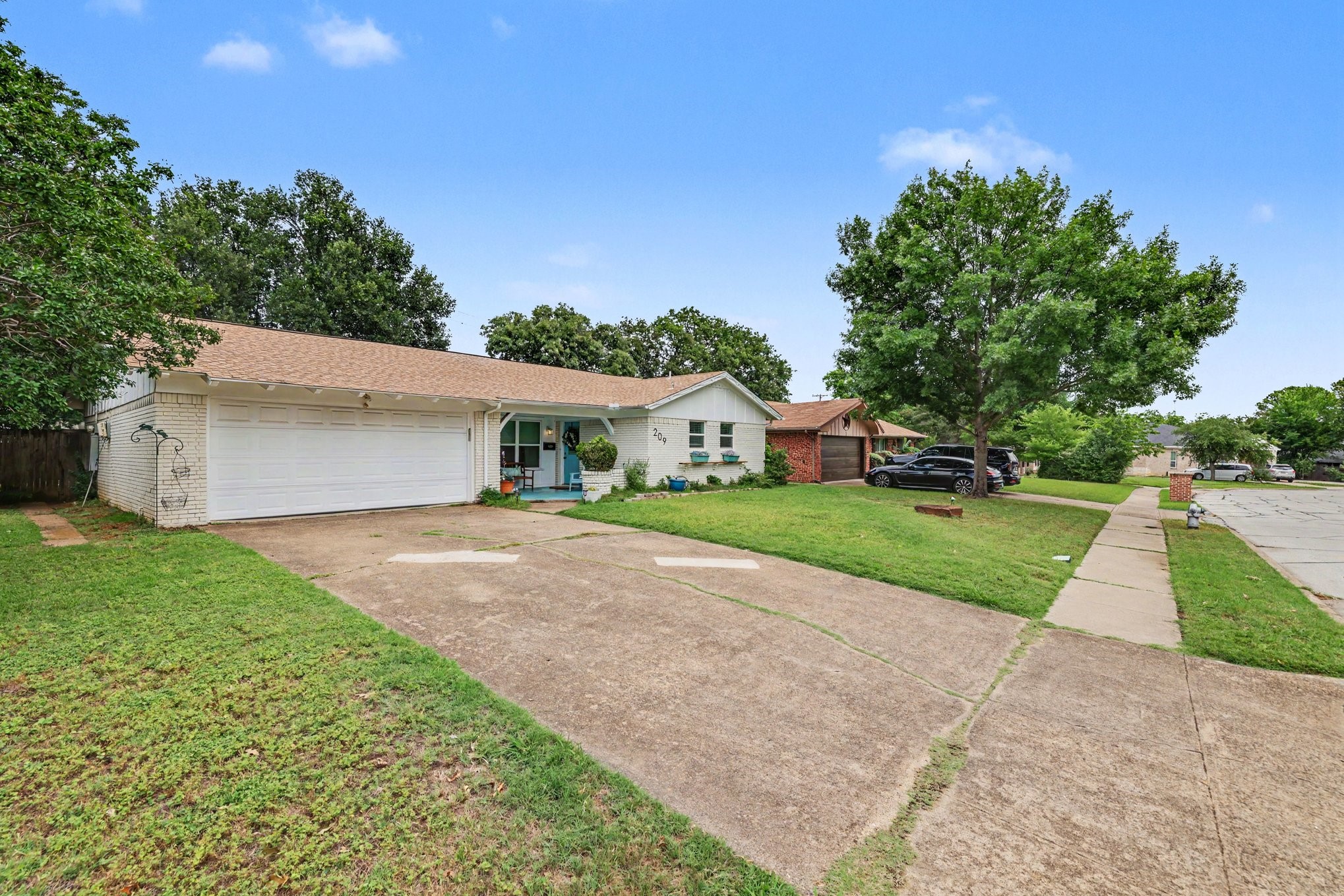 209 Linda Lane Irving TX 75062