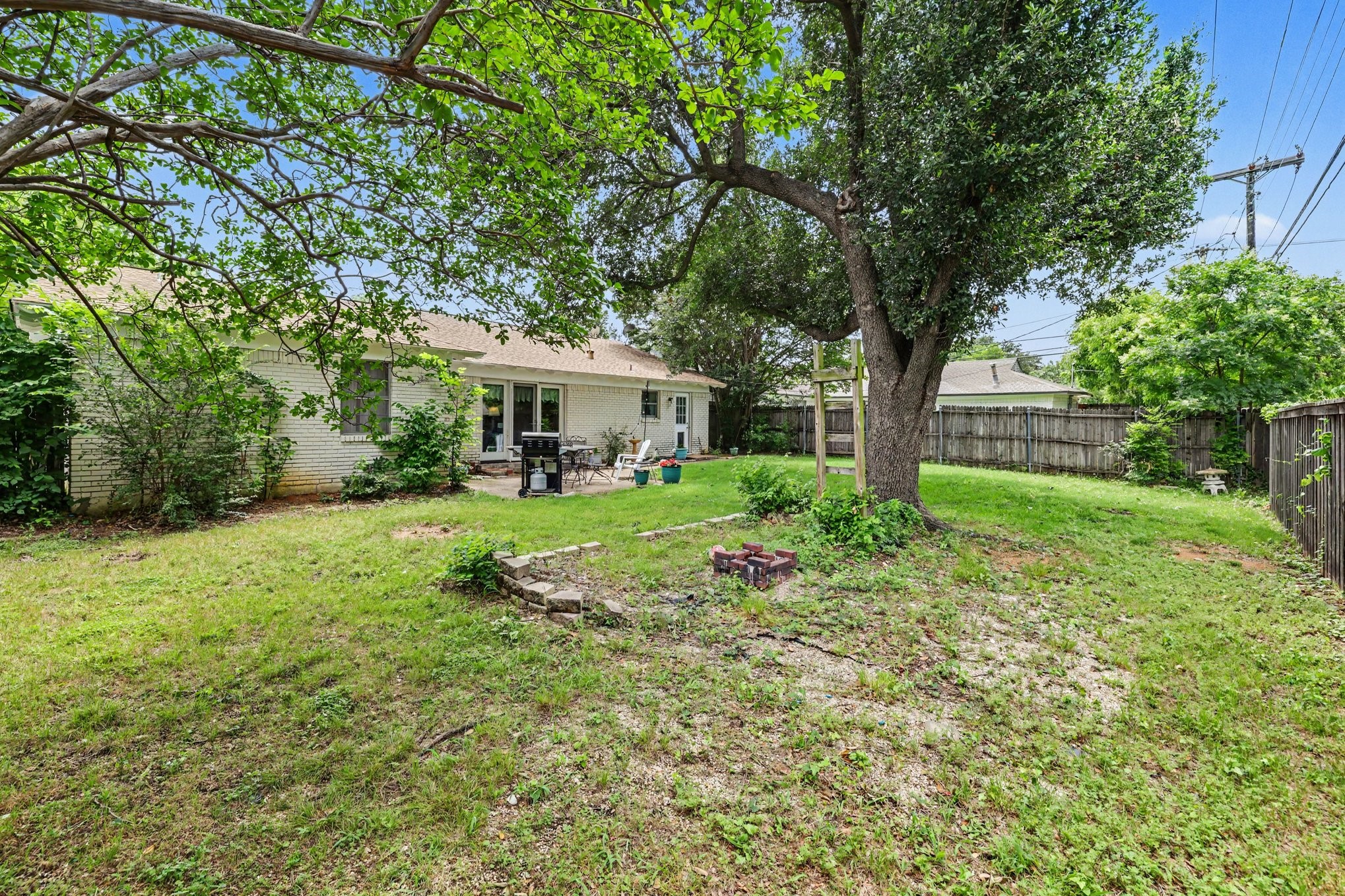 209 Linda Lane Irving TX 75062