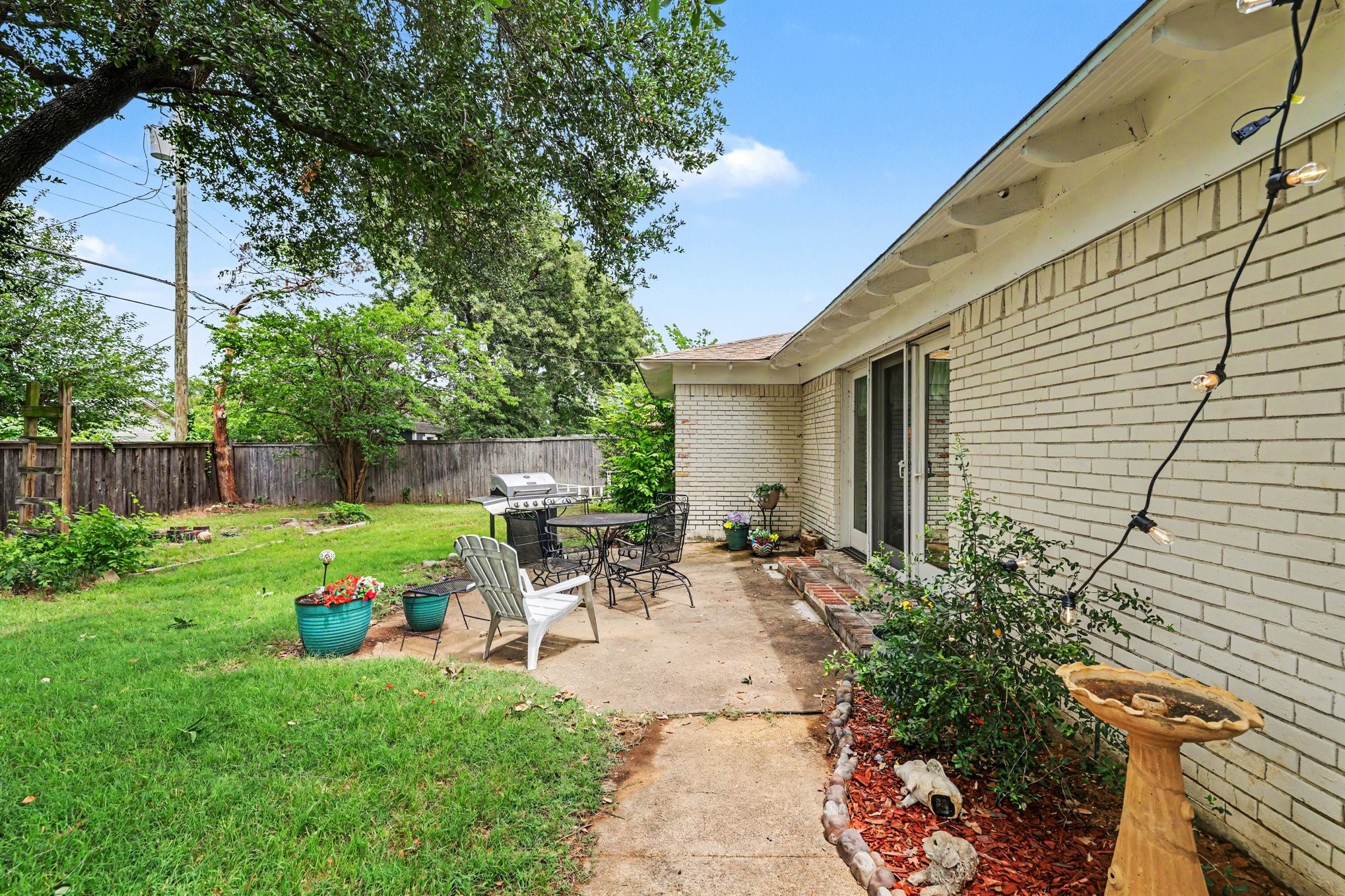 209 Linda Lane Irving TX 75062