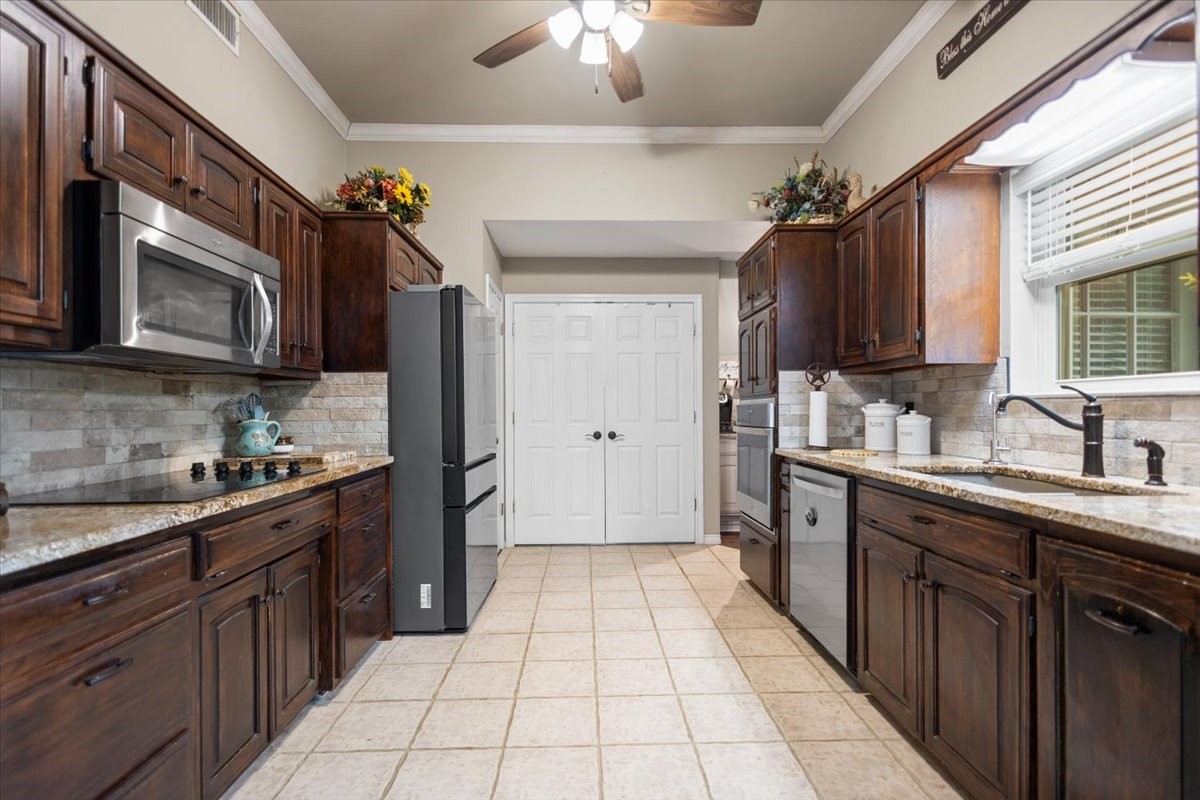 226 Pinewood Lane Hideaway TX 75771