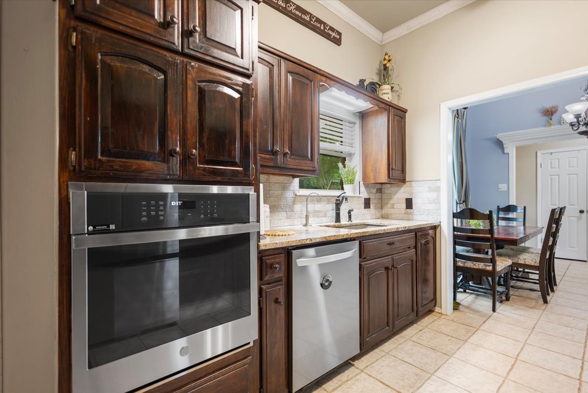 226 Pinewood Lane Hideaway TX 75771