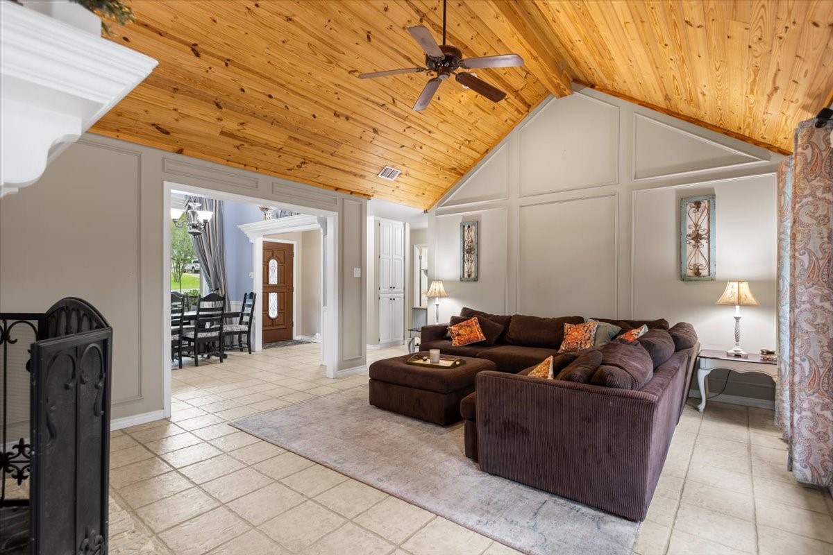 226 Pinewood Lane Hideaway TX 75771