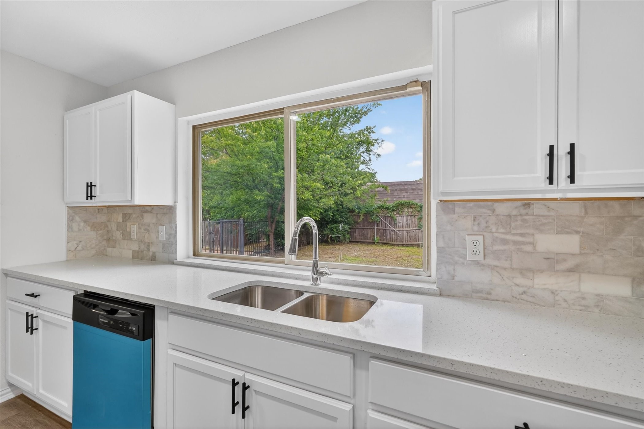 2106 Butterfield Trail Grand Prairie TX 75052