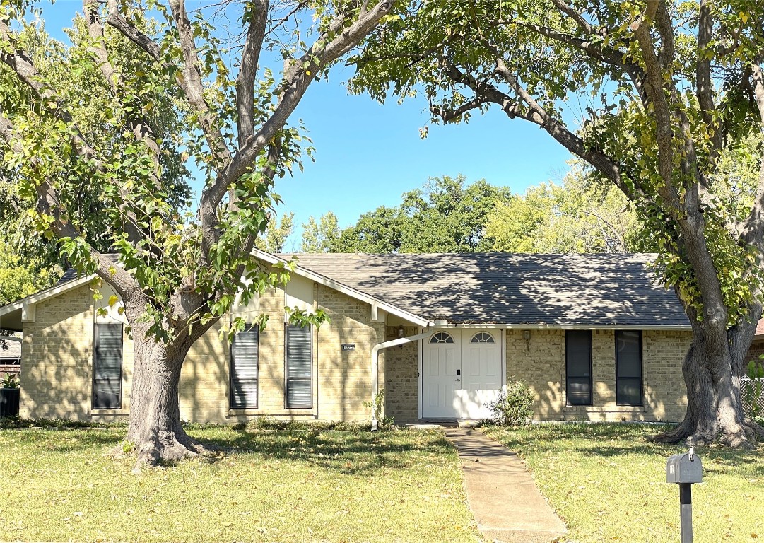 1025 Delores Drive Garland TX 75040