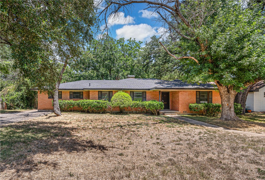 2317 Wooded Acres Drive Waco TX 76710