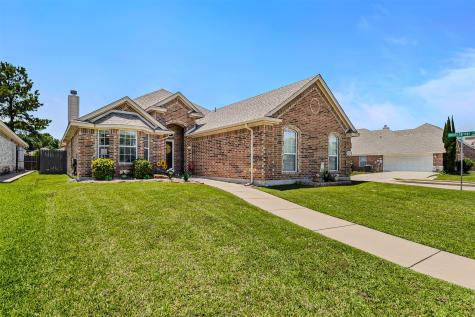 8552 Lake Springs Trail Fort Worth TX 76053