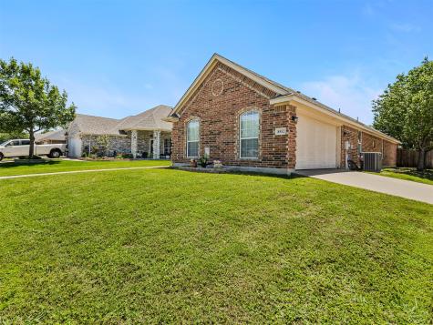 8552 Lake Springs Trail Fort Worth TX 76053