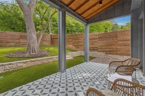 1228 Haines Avenue Dallas TX 75208