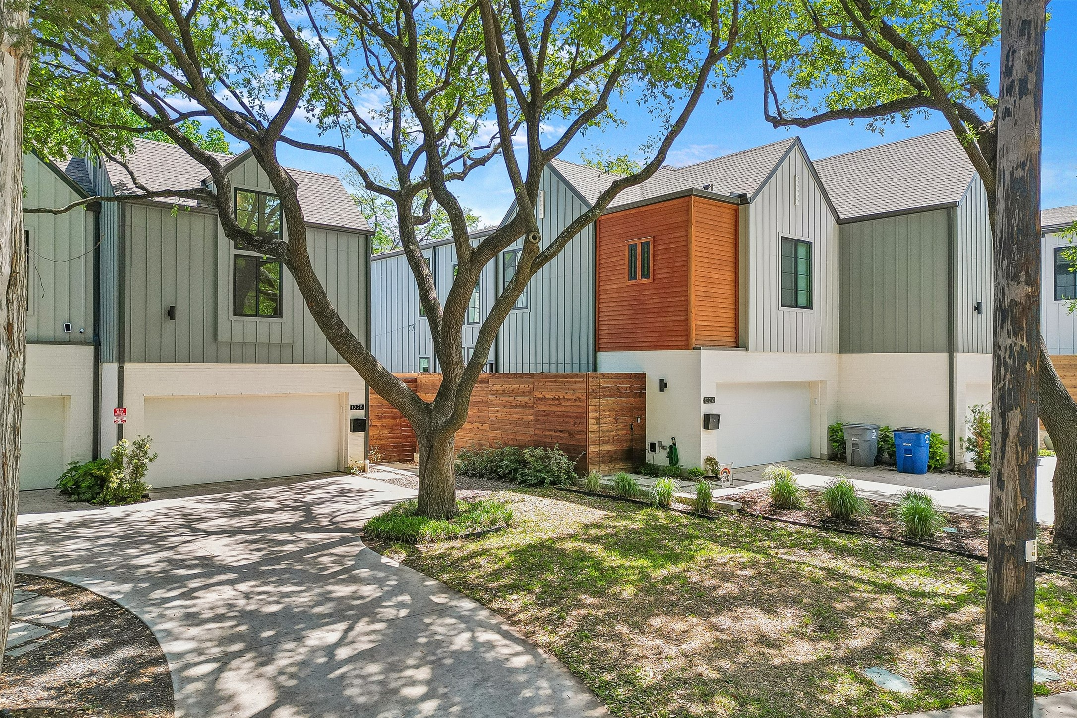 1228 Haines Avenue Dallas TX 75208