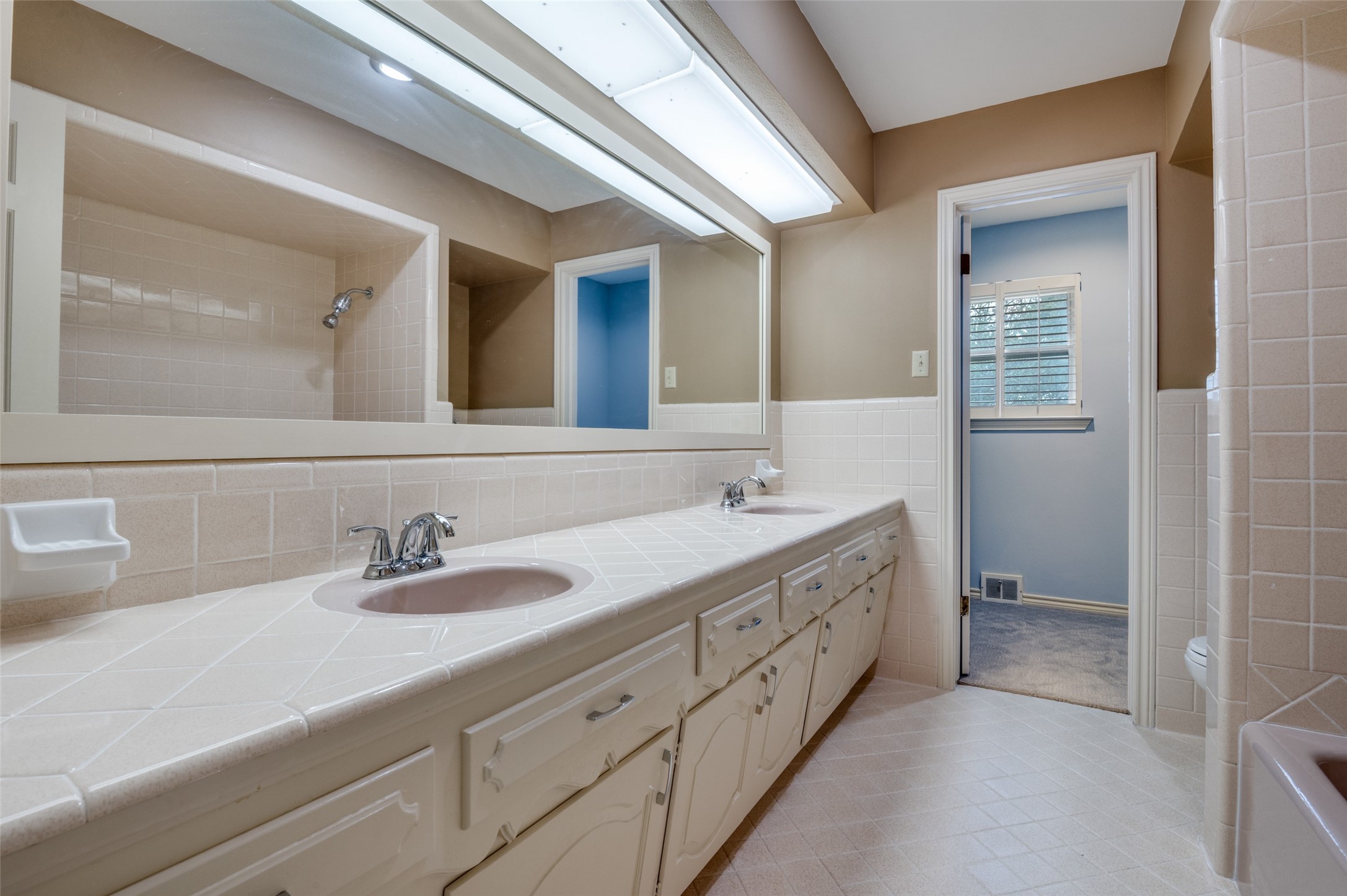 113 Overhill Drive Waxahachie TX 75165