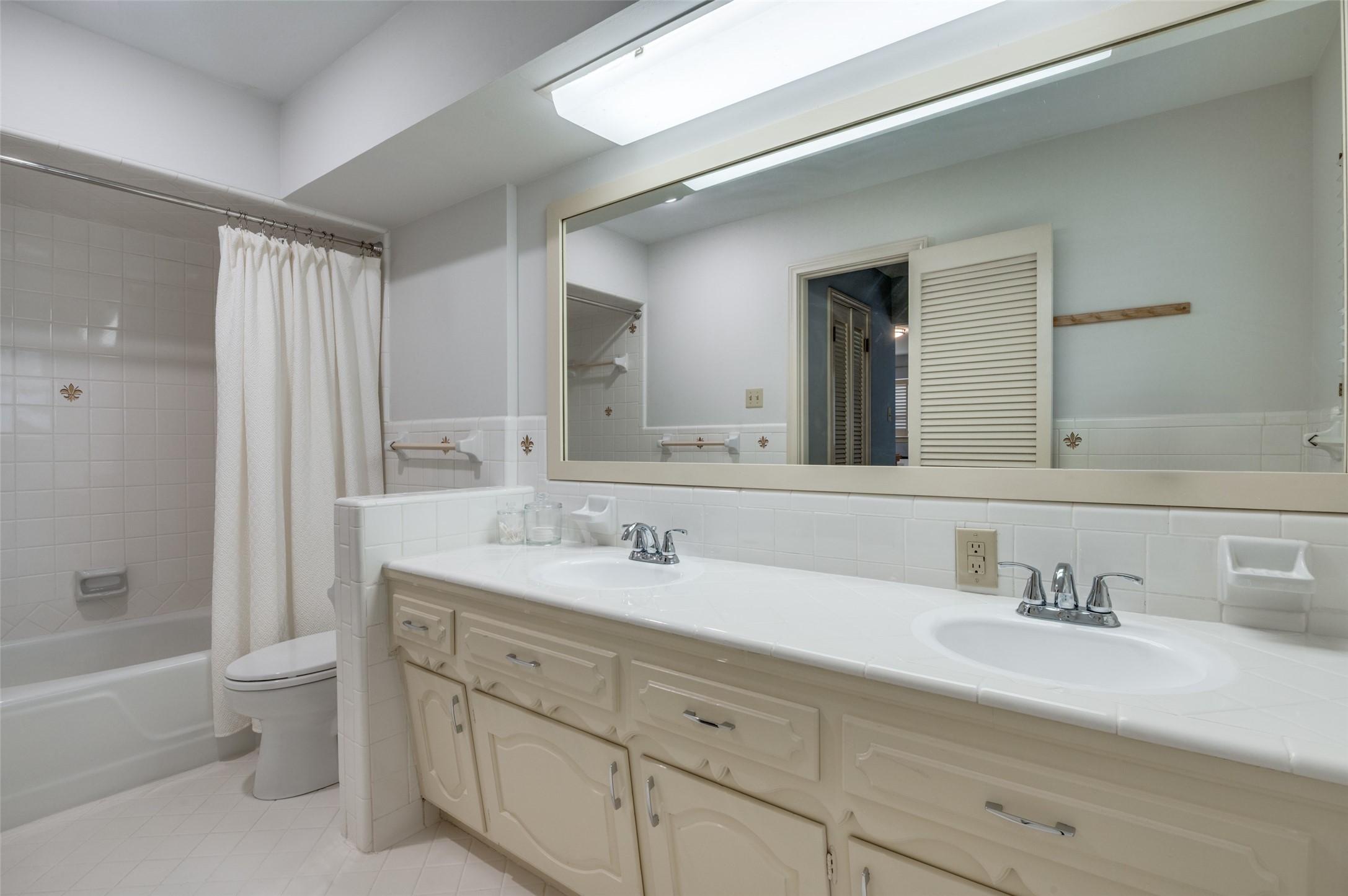 113 Overhill Drive Waxahachie TX 75165