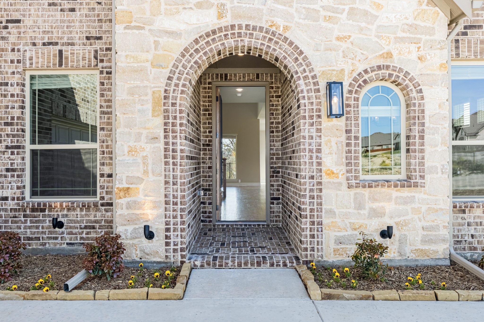 1306 Parkmont Court Justin TX 76247