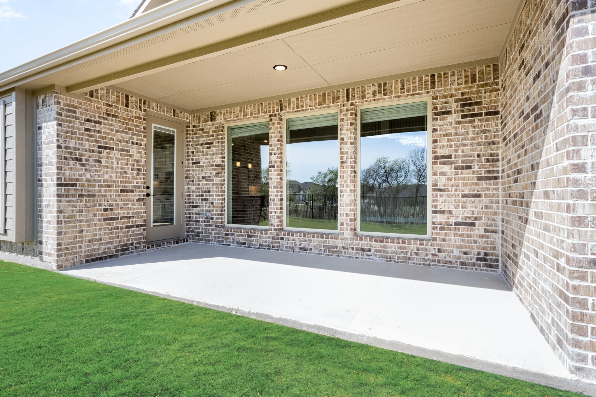 1306 Parkmont Court Justin TX 76247