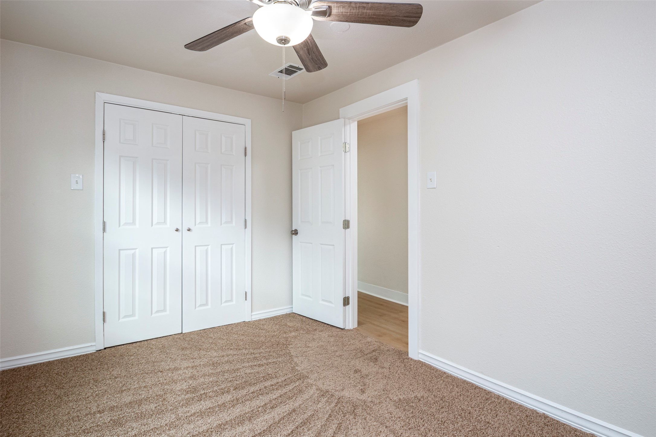 628 S Westmoreland Road Dallas TX 75211