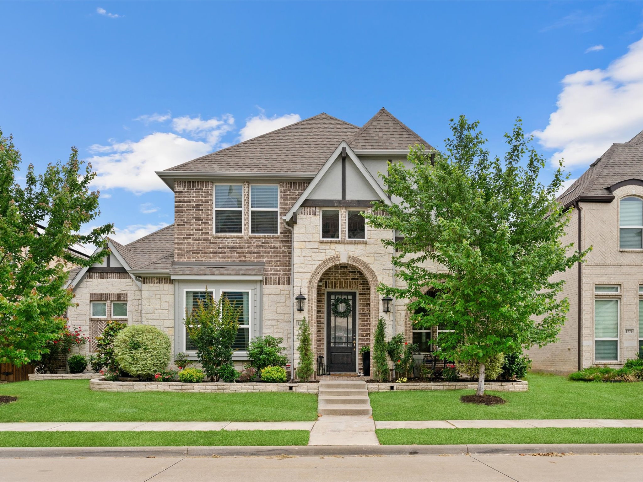 1782 Prescott Place Farmers Branch TX 75234