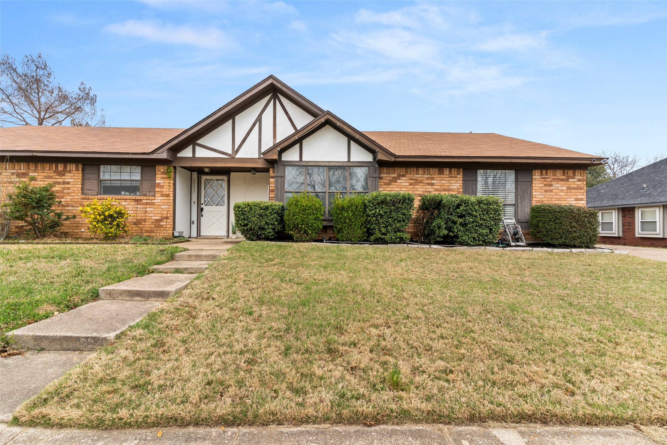 2337 Dalewood Lane Bedford TX 76022