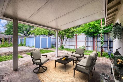 1017 Hoke Smith Drive Dallas TX 75224