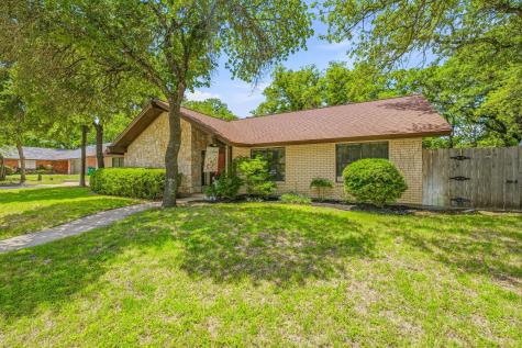 1014 N Charlotte Avenue Stephenville TX 76401
