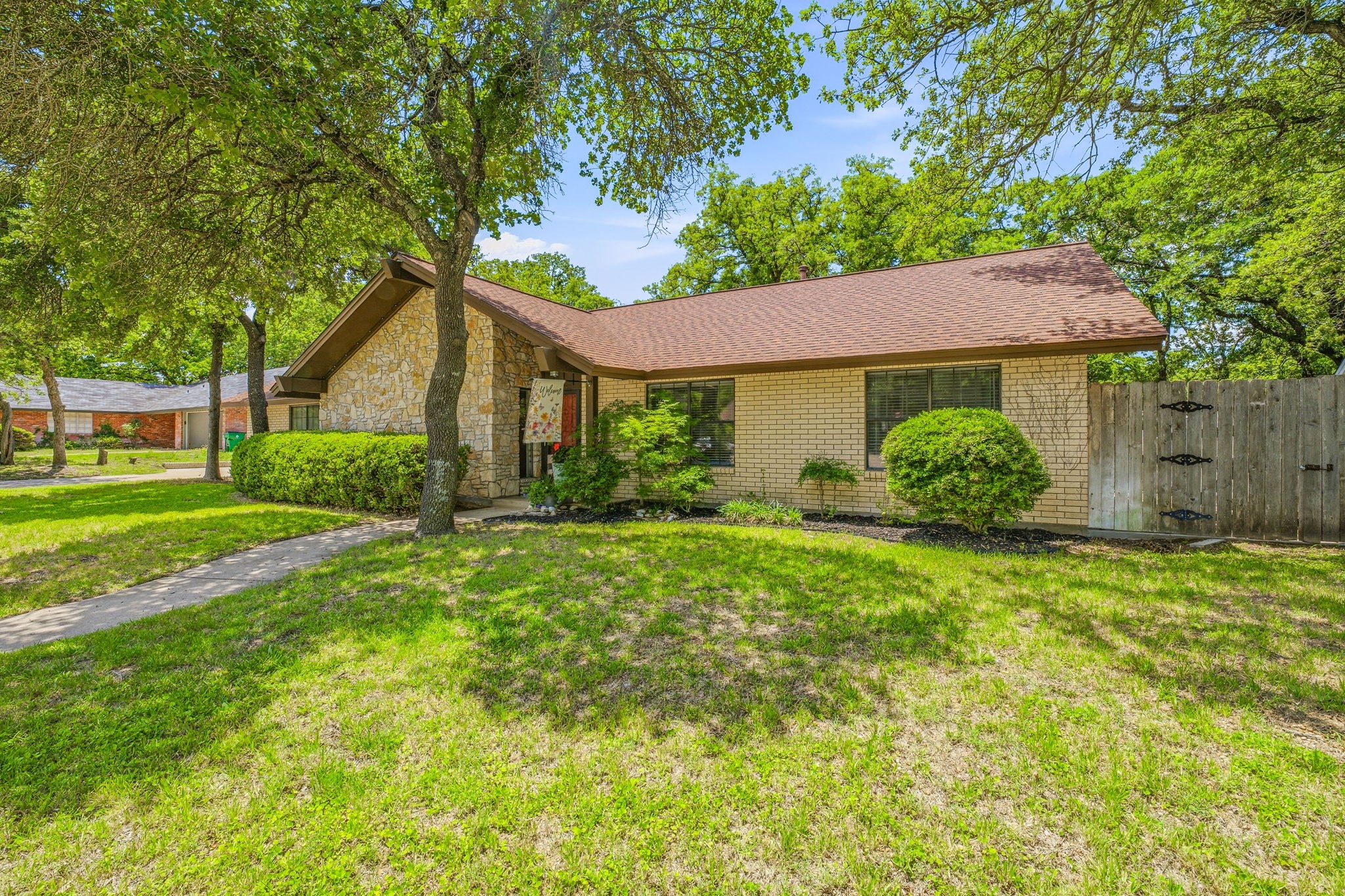 1014 N Charlotte Avenue Stephenville TX 76401