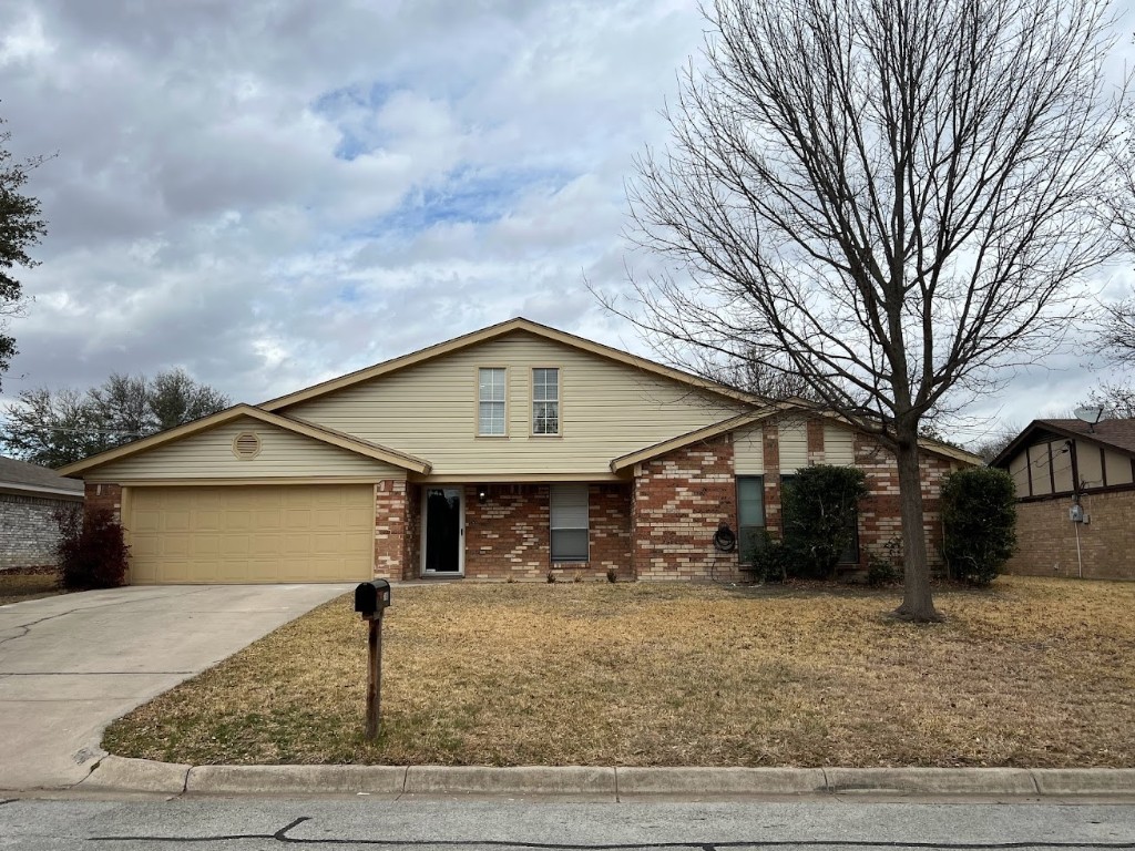 7105 Meadow Park N North Richland Hills TX 76180