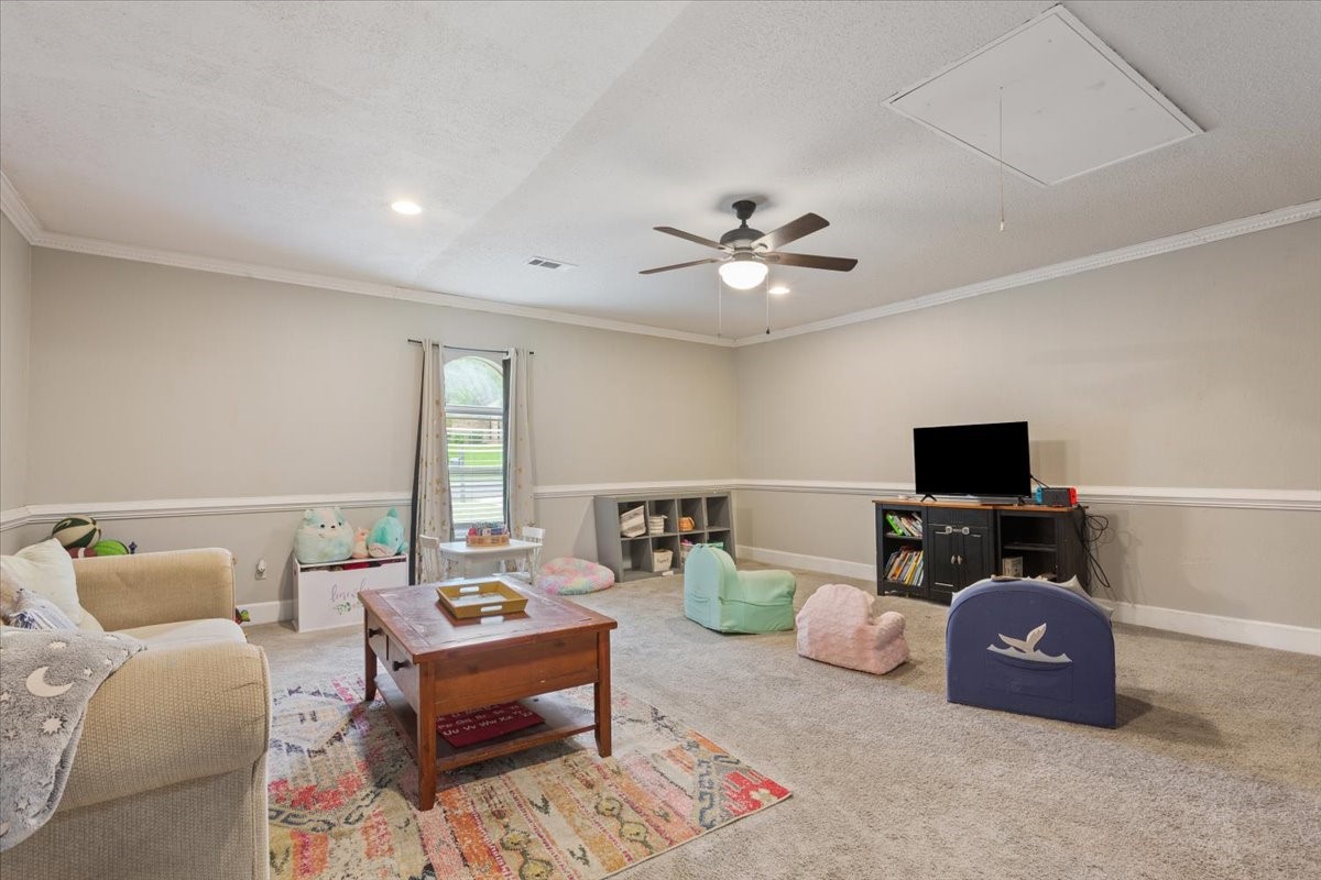 719 Wooded Crest Drive Woodway TX 76712