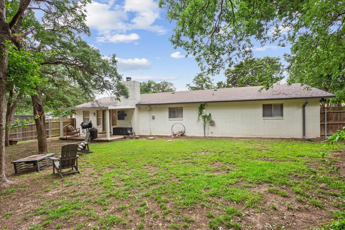 719 Wooded Crest Drive Woodway TX 76712